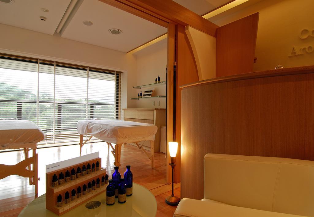 Hotel Hakone Tokinoshizuku Zewnętrze zdjęcie A treatment room at the spa