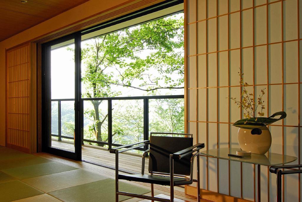 Hotel Hakone Tokinoshizuku Pokój zdjęcie A shōji window