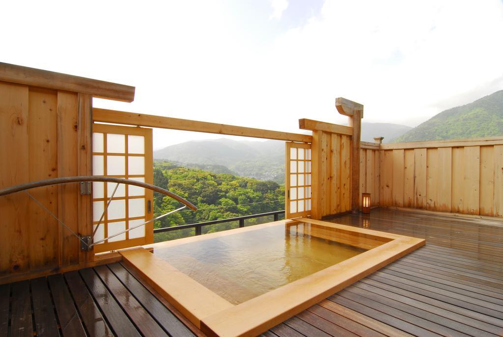 Hotel Hakone Tokinoshizuku Pokój zdjęcie A traditional open-air onsen